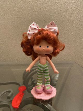 Vintage Strawberry Shortcake Berrykin Doll - 1985 - Curly Hair