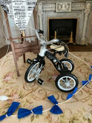 Vintage Miniature Dollhouse Artisan Childrens Kite & Retro Hopalong Cassidy Bike 2