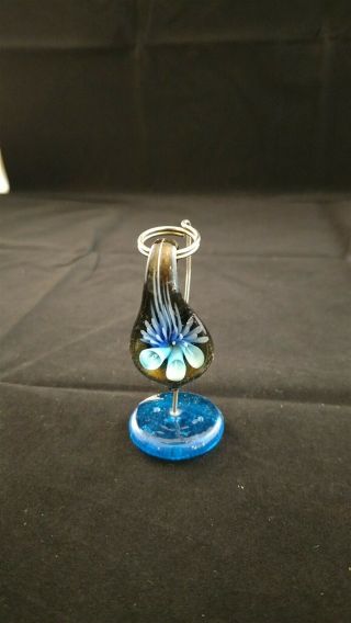 Hand Blown Art Glass Decoration 2 Pc Stand And Dangling 1 1/2 " X 3 "
