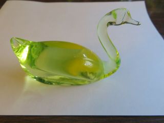 Vintage Gibson Yellow Vaseline Art Glass Swan