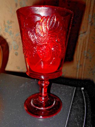 L G Wright Ruby Red Goblet Strawberry & Currant Stemmed Made By Fenton Christmas