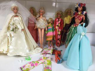 Vintage Barbie Lot; 7 Dolls With