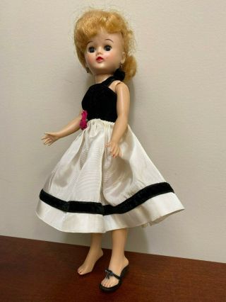 Vintage Vogue Jill Doll 1957 - 10” Strawberry Blonde With 3 Outfits