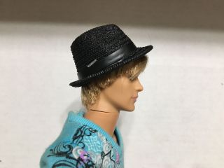 2009 Barbie Fashionistas Hottie Ken Doll Blonde Rooted Hair Hat Articulate Joint 3
