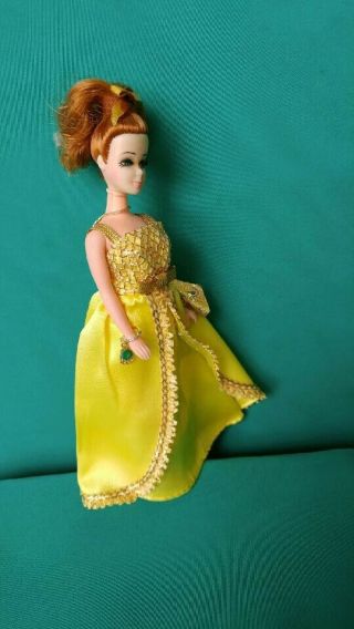 Vintage 1970s Topper Dawn Doll - Daphne Modeling Agency W/ Jewelry And Purse
