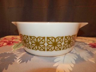 Pyrex Casserole Dish W/handles Square Flower Verde Green Pattern 2 - 1/2 Quart