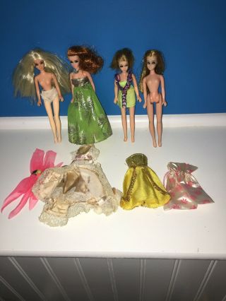 4 Vintage Topper Dawn Dolls And Clothes - Blonde,  Auburn,  Dirty Blonde - 1970 - Nr