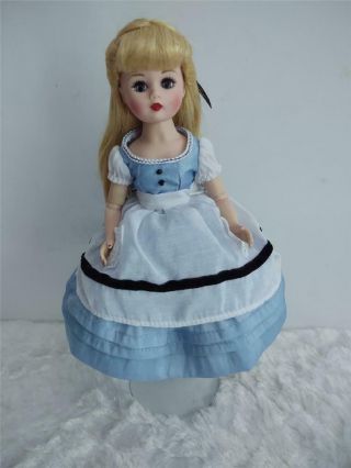 Madame Alexander Doll 2011 Alice In Wonderland Doll With Stand