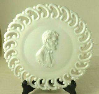 Vintage Abe Lincoln Milk Glass Plate With Fancy Border 9 1/4 Inch Diameter