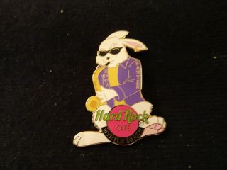 Hard Rock Cafe Pin Myrtle Beach Easter Bunny Jazz 2003