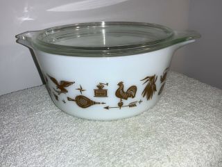 Pyrex Americana 474 - B Casserole Dish White Brown 1 1/2 Qt With Lid