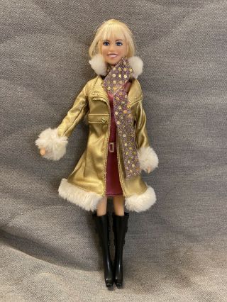 Disney Authentic Hanna Montana Doll Pre - Owned Rare Gold Jacket Miley Cyrus