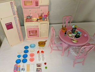 Vintage 1987 Mattel Barbie Doll Sweet Roses Kitchen Refrigerator Stove Table Set 2
