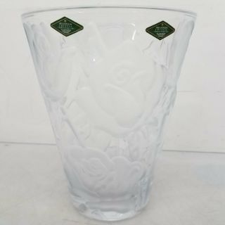 Shannon Crystal Designs Of Ireland Heavy Glass Frosted Roses Vase