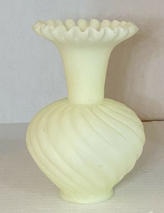 Fenton Custard Yellow Ruffled Vase,  6”,  Euc