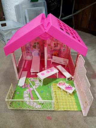 Vintage 1992 Barbie Fold N Fun Doll House Carry Case W/ Furniture Incomplete
