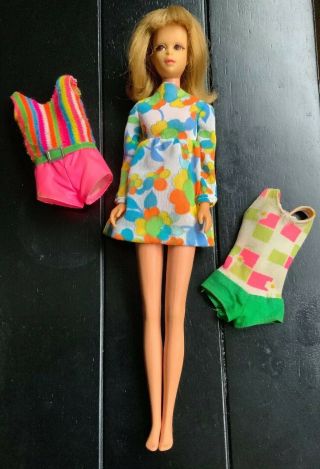 Vintage Mattel 1966 Twist Francie Doll With Outfits