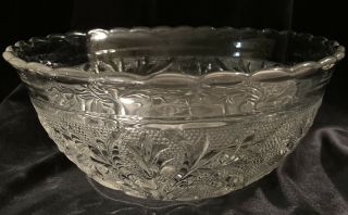 Vintage Anchor Hocking Clear Sandwich Glass Serving Bowl 8 1/4” Scalloped Rim