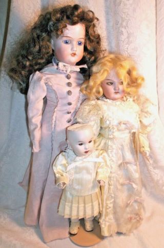 2 Antique Dolls,  370 German And ?,  With Clothes,  1 From Paris