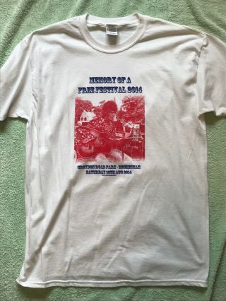 David Bowie Memory Of A Festival 2014 T - Shirt Large.  Never Worn Not Cd