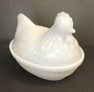 Vintage White Milk Glass Hen On Nest Candy Dish Covered Trinket Box - Opaque Euc