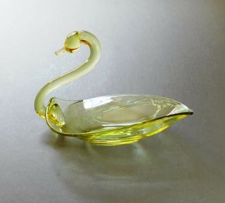 Vintage Duncan Miller Glass Swan Dish Vaseline Chartreuse Green