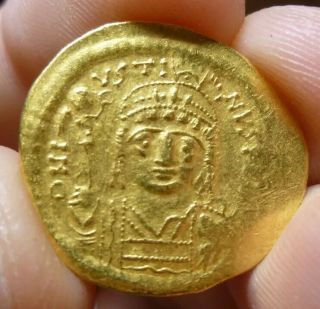 Byzantine Gold Solidus Emperor Justin II (565 - 578 AD) 4.  4 grams 2