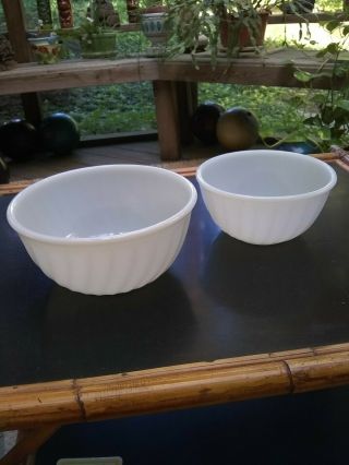 Set Of 2 Vintage Fire King White Swirl Mixing Bowls 6 " And 7 " Euc