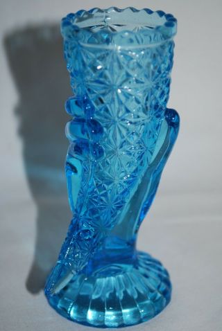 Vintage Fenton Art Glass Daisy & Button Cornucopia Hand 5 " Horn Vase
