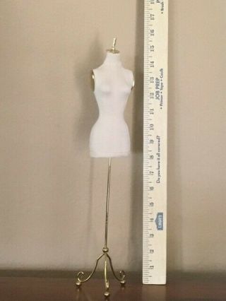 Soft Dress Form For 16 Inch Fashion Dolls.  Fits Tonner Tyler Wentworth