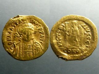 Anastasius Gold Solidus_constantinople Mint_victory & Jeweled Cross