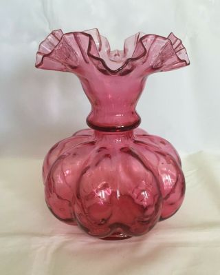 Lovely Vintage Fenton Cranberry Diamond Optic Melon Dc Vase 7 3/4 "