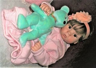 Adorable Vintage Rarevinyl Realistic Baby Girl " Gumdrop " By Artist Boots Tyner.  18