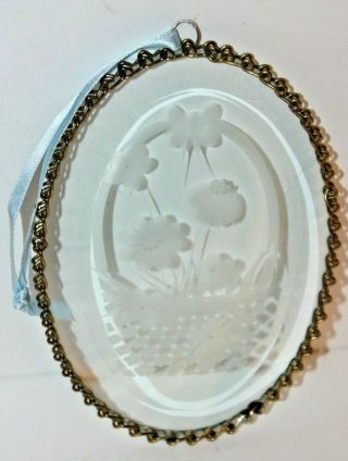 Clear Glass Goldtone Chain Framed Etched Basket Of Flowers Sun Catcher Hanging