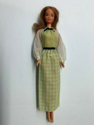 Vintage Barbie Quick Curl Kelley Doll 4221 With Dress