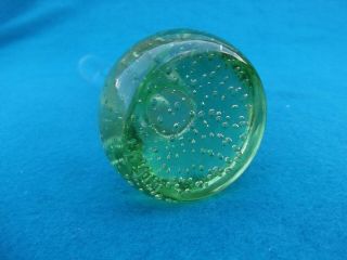 (745) Vintage Whitefriars Controlled Bubble Green Paperweight Bud Vase 3