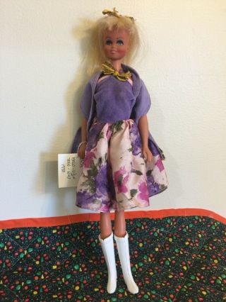 Vintage 1970s Mego Maddie Mod Fashion Princess Grace Doll