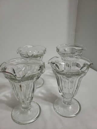 Set Of 4 Vintage Glass Ice Cream Sundae Dessert Pedestal Dish Cup