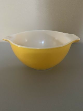 Vintage Pyrex 441 Cinderella Bright Yellow Sunflower 1.  5 Pint Mixing Bowl
