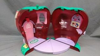 Vtg STRAWBERRY SHORTCAKE Berry Sweet Home 2003 Bandai Playset Doll House 3