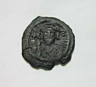 Byzantine.  Maurice Tiberius 582 - 602 Ad.  Bronze Follis.  Nicomedia.