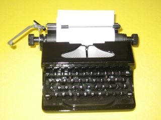 American Girl Kit ' s Typewriter Set - Complete 2