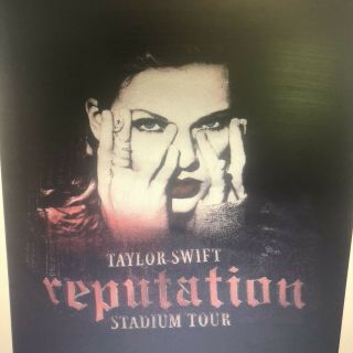 Taylor Swift 2018 Reputation Concert Tour Shirt Sz Lg.