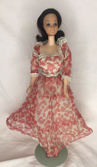 1972 - 73 Walk Lively Steffie Barbie Doll - Mod Era