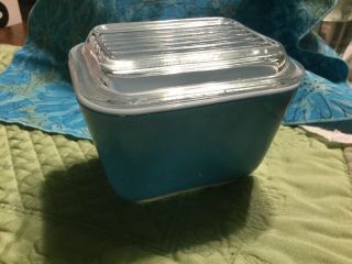Vintage Pyrex 501b Blue Small Refrigerator Dish 1 1/2 Cups W/lid