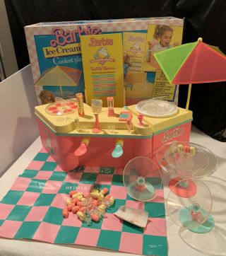 80’s Mattel Barbie Ice Cream Shoppe W/original Box Furniture & Accessories