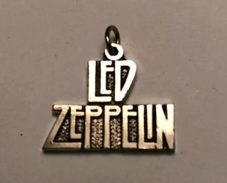 Vintage Led Zeppelin Logo Metal Pendant Chain Necklace Concert Pin Button
