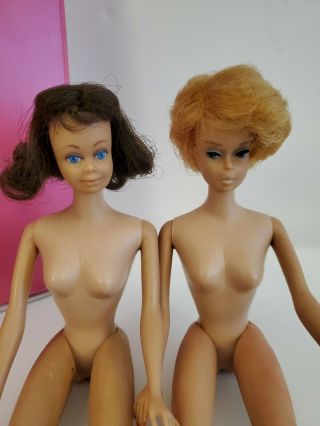 1964 - 65 Vintage Barbie Ash Blonde Bubble Cut Doll 850 And Friend Midge