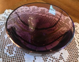 Gorgeous Caithness Amethyst Glass Bowl/Dish with Swirl Design 3
