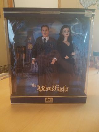 The Adams Family Gift Set Barbie And Ken 27276